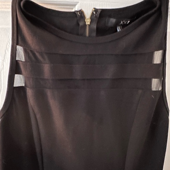 Black mini dress with mesh sheer striping junior sizing - Picture 7 of 8